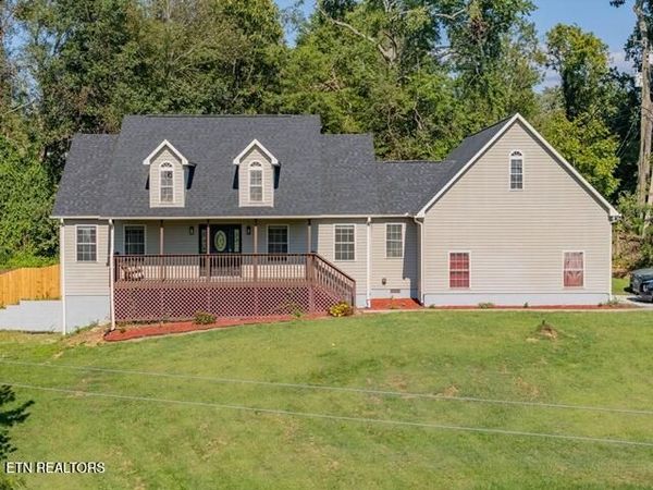 3110 Nevils Way, Sevierville, TN 37876