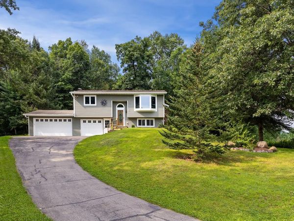 W5861 Mahlum ROAD, Holmen, WI 54636