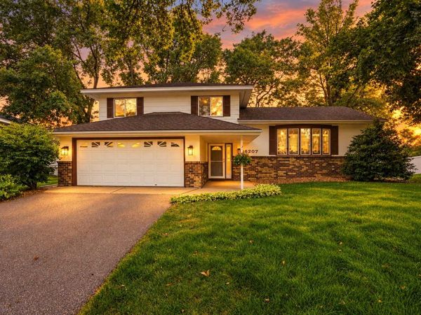 6207 Edgemont Boulevard N, Brooklyn Park, MN 55428