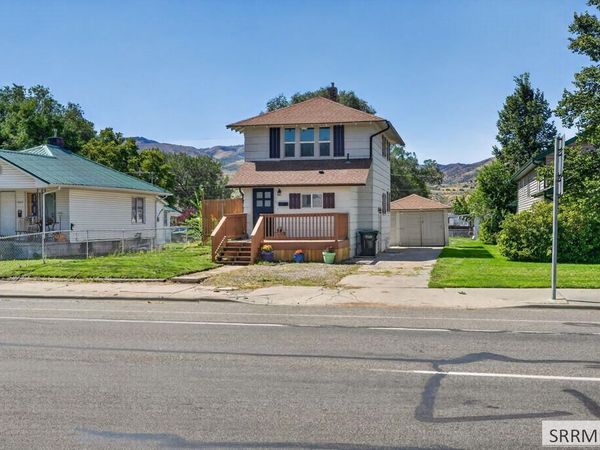 1005 S 4th Avenue, POCATELLO, ID 83201