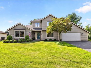 129 Brandy Brook Lane, Rochester, NY 14612