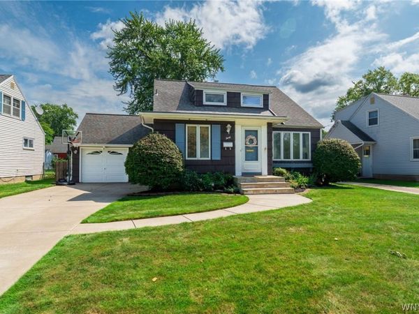 30 Mayfair Lane , Tonawanda, NY 14150