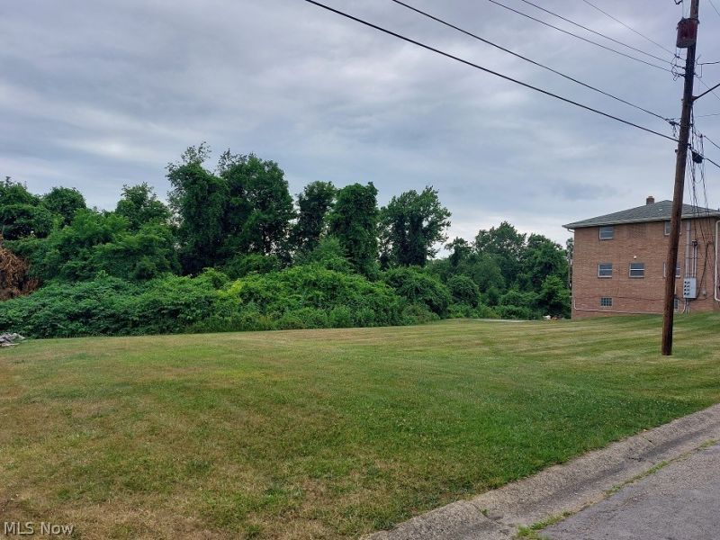 427-445 Woodland Avenue, Steubenville, OH 43952 Photo 5