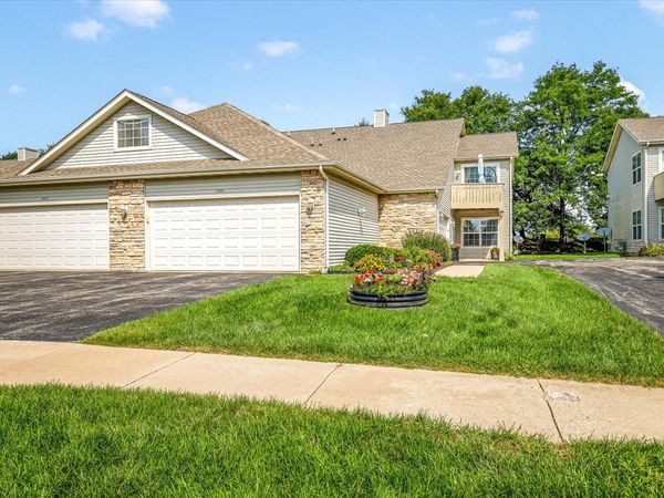 7944 ROYAL OAKS Road , Rockford, IL 61107