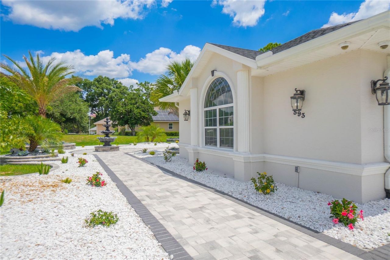 593 N Cherry Pop Drive, Inverness, FL 34453 Photo