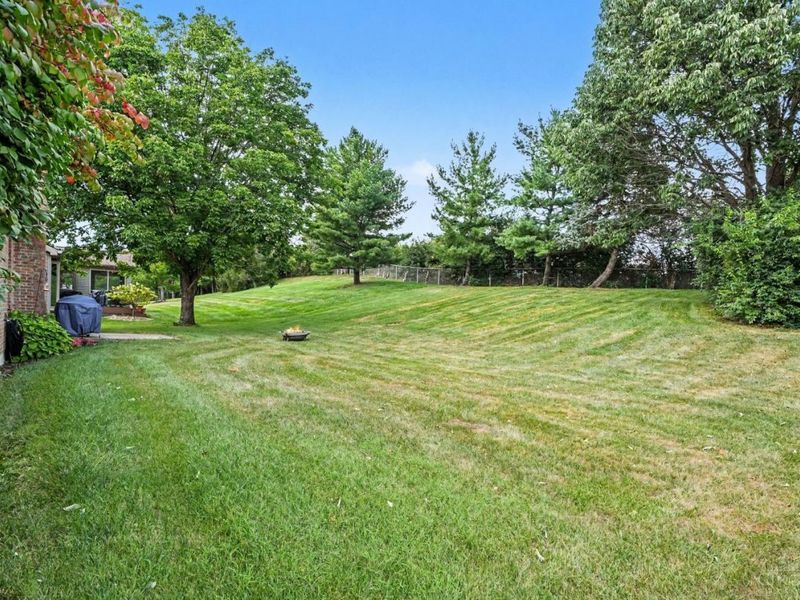 8356 Lakevalley Drive, Colerain Township, OH 45247 Photo 24