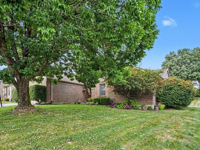 8356 Lakevalley Drive, Colerain Township, OH 45247 Photo 25