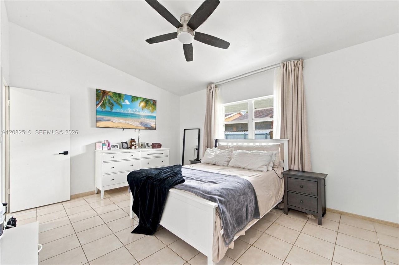 7330 W 30th Ave, Hialeah, FL 33018 Photo