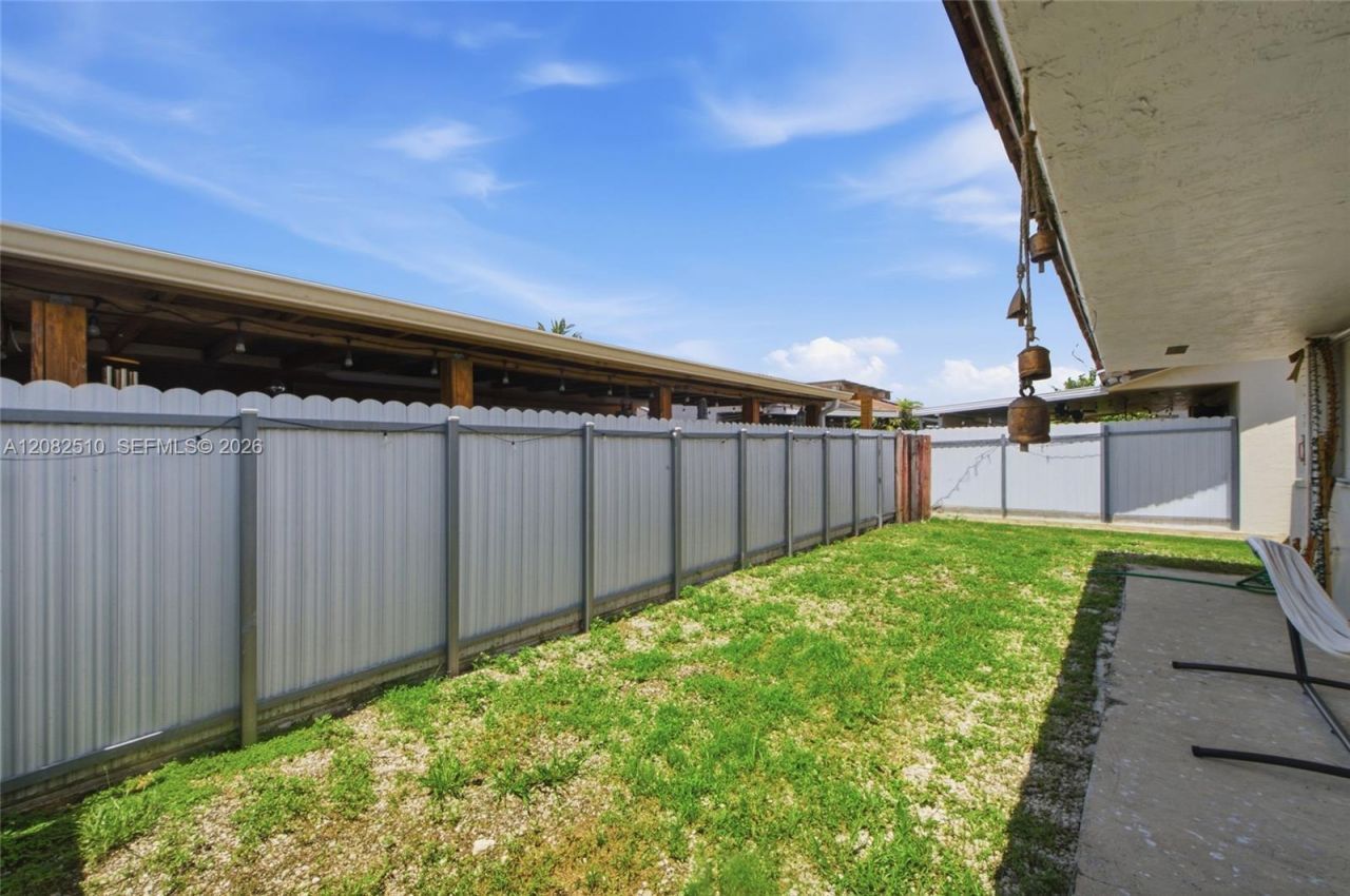 7330 W 30th Ave, Hialeah, FL 33018 Photo
