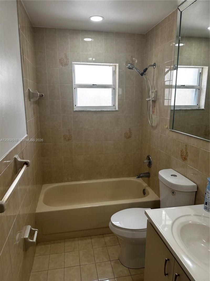 7330 W 30th Ave, Hialeah, FL 33018 Photo