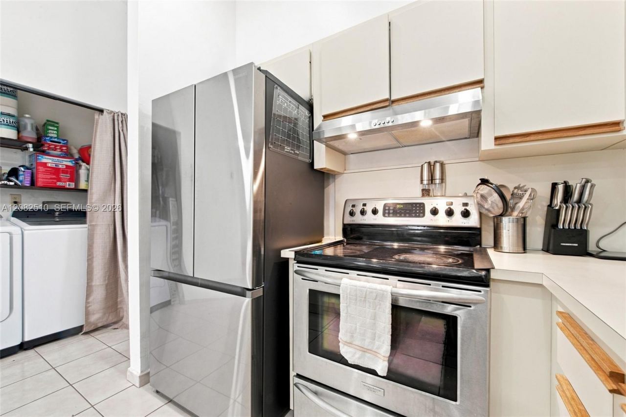 7330 W 30th Ave, Hialeah, FL 33018 Photo