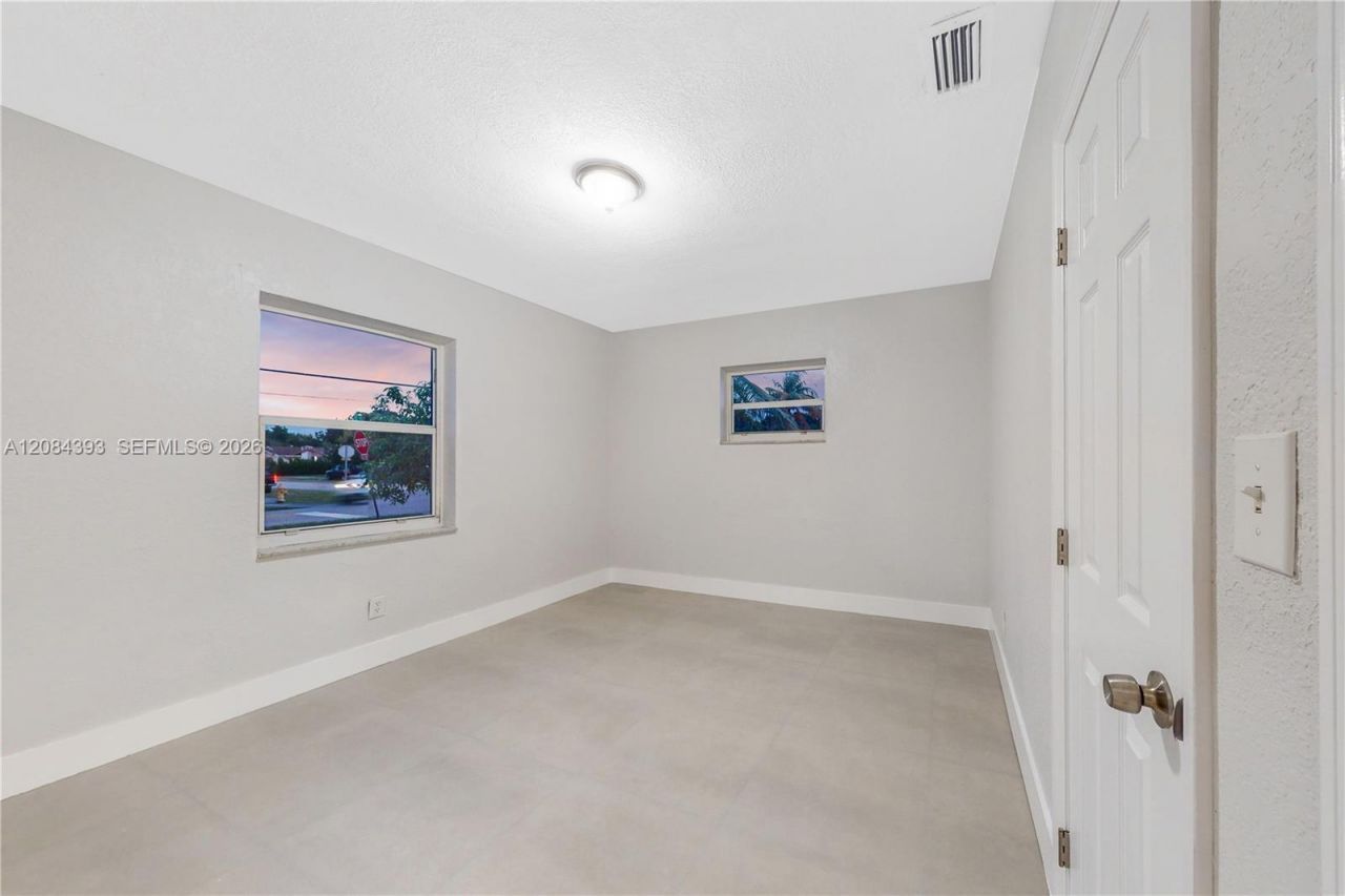 11702 NW 1st Ave, Unit 11702, Miami, FL 33168 Photo