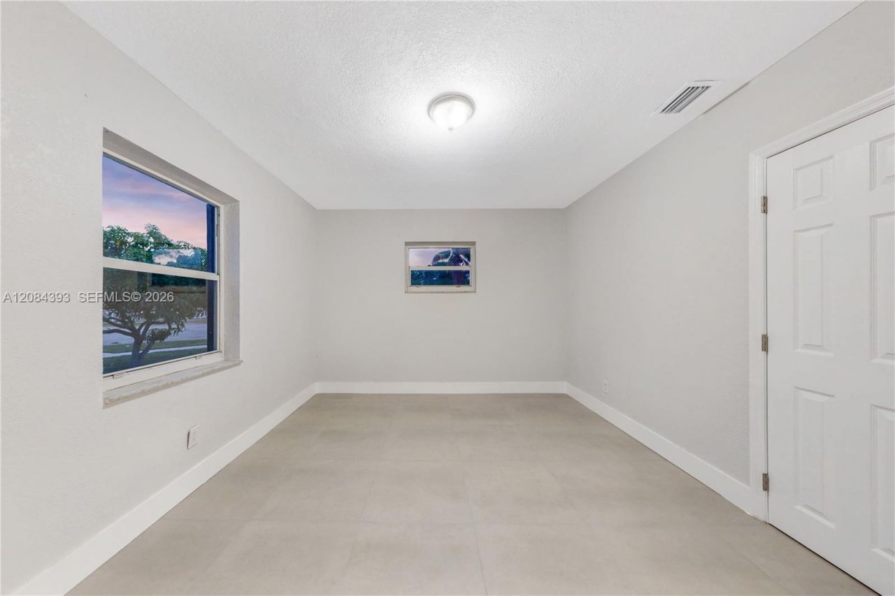 11702 NW 1st Ave, Unit 11702, Miami, FL 33168 Photo