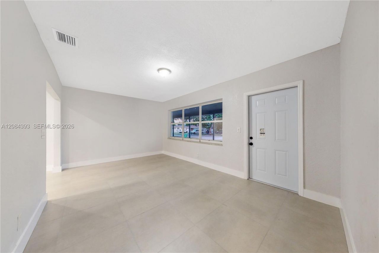 11702 NW 1st Ave, Unit 11702, Miami, FL 33168 Photo
