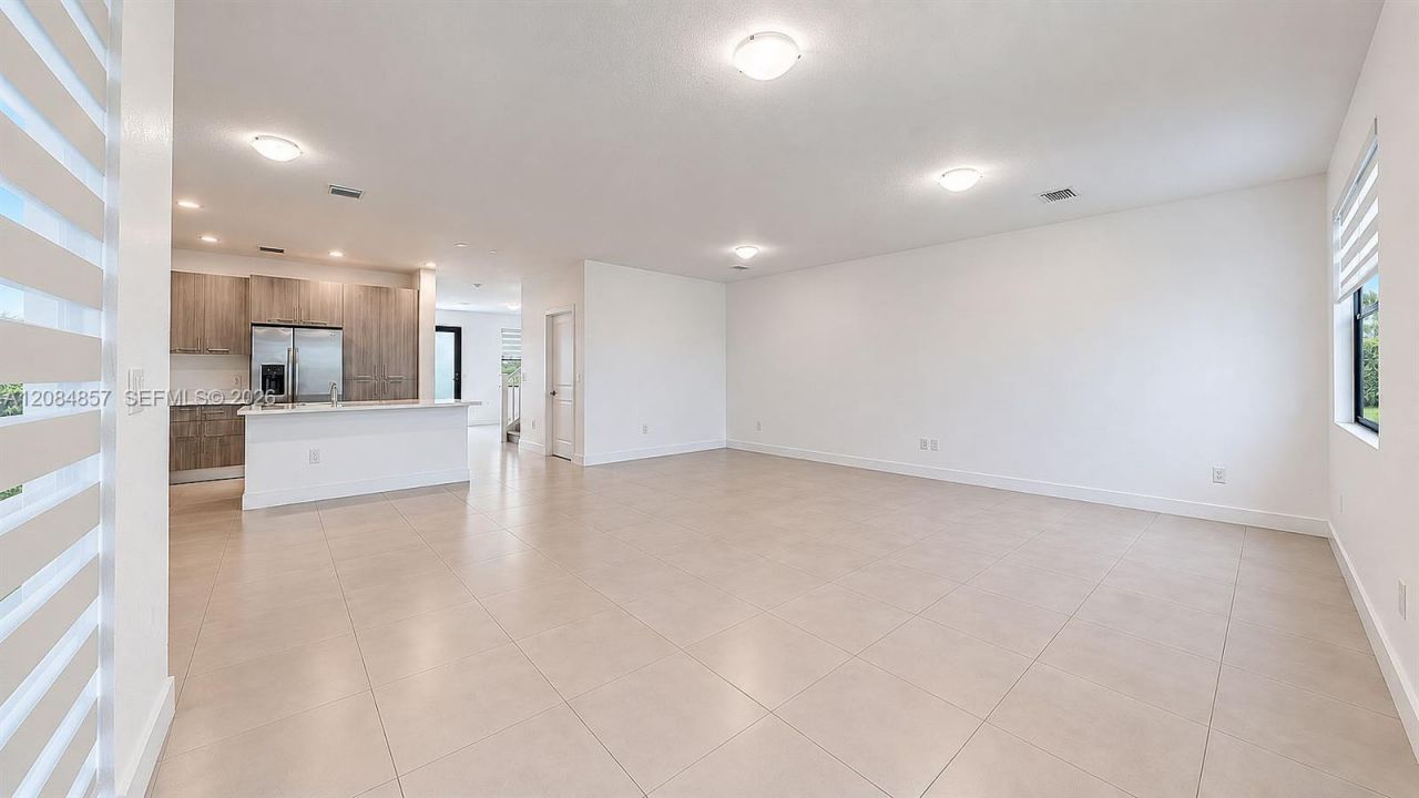 15811 SW 136th Ter, Miami, FL 33196 Photo