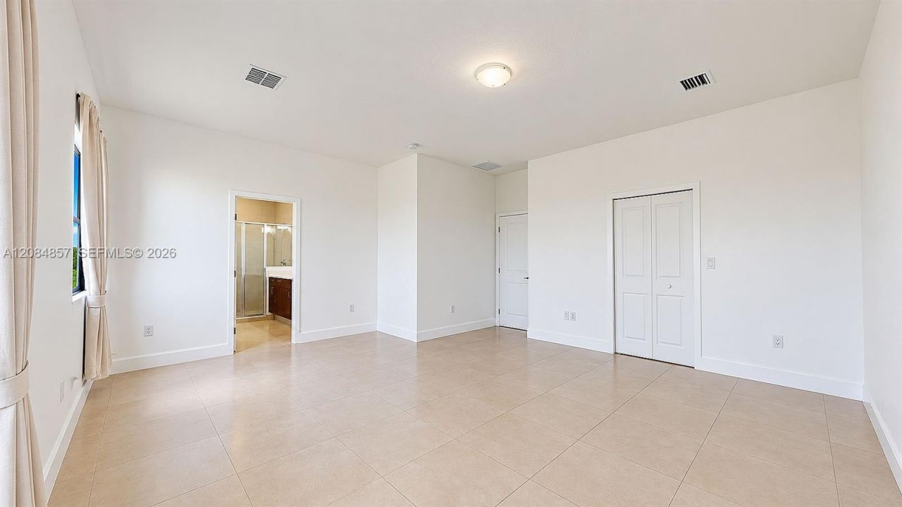 15811 SW 136th Ter, Miami, FL 33196 Photo