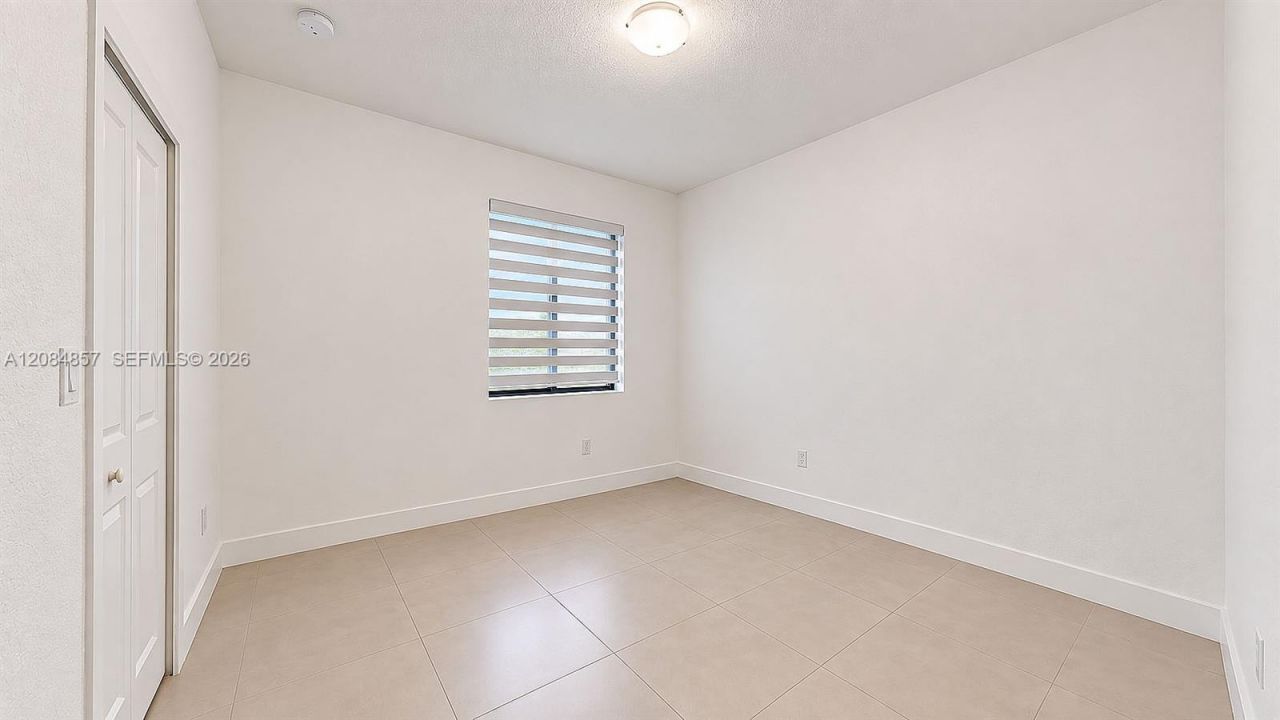 15811 SW 136th Ter, Miami, FL 33196 Photo