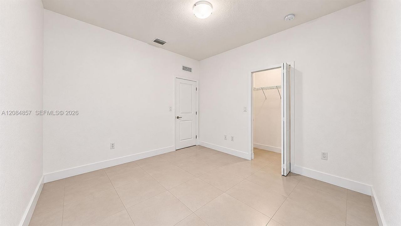 15811 SW 136th Ter, Miami, FL 33196 Photo