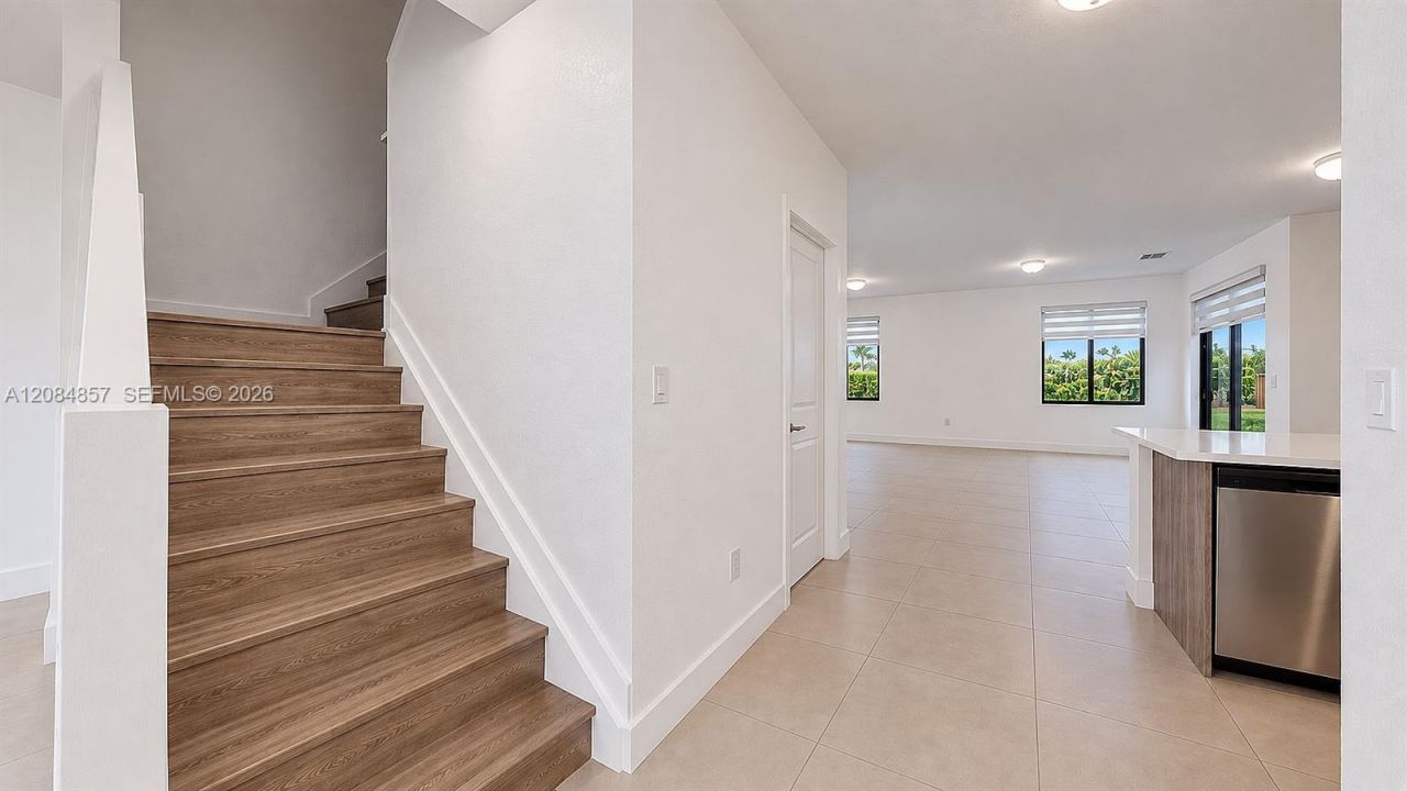 15811 SW 136th Ter, Miami, FL 33196 Photo