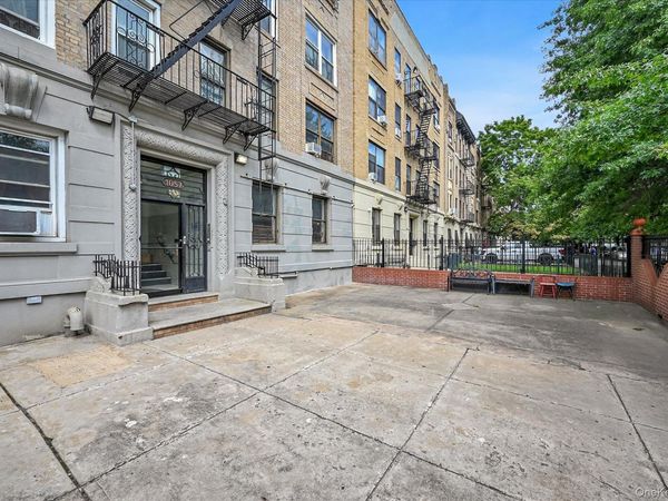 1057 Eastern Parkway, Unit 1A, Brooklyn, NY 11213