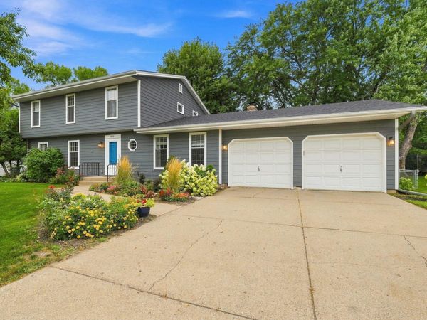 9672 Washburn Avenue S, Bloomington, MN 55431