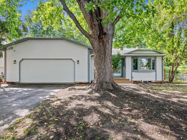 7855 Polaris Lane N, Maple Grove, MN 55311