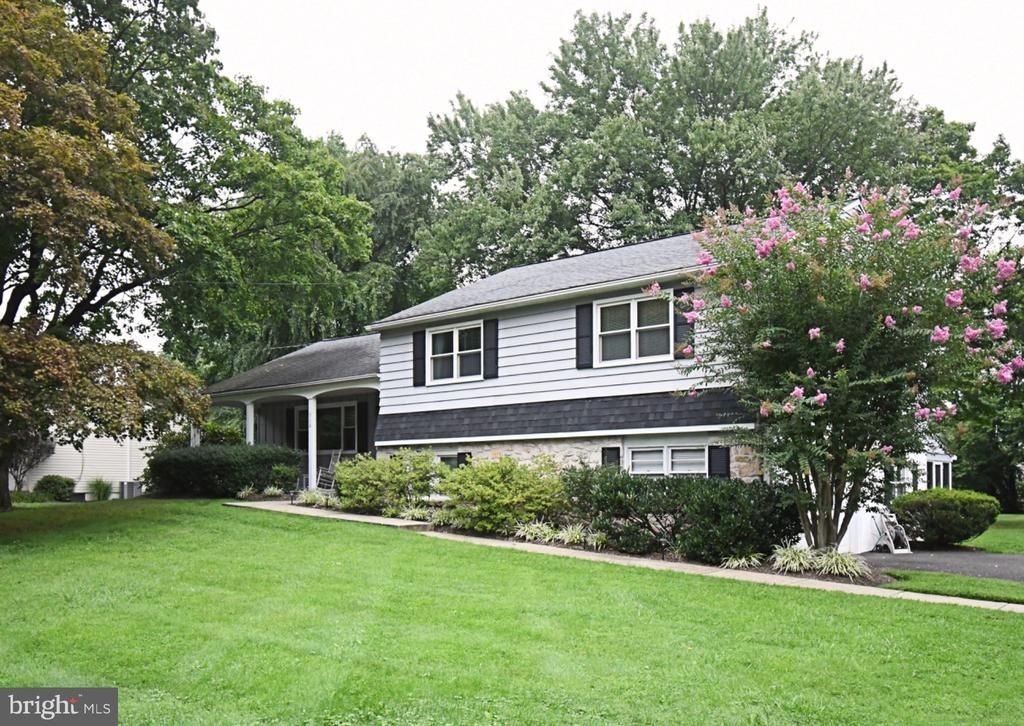 310 TALLY HO DRIVE , AMBLER, PA 19002