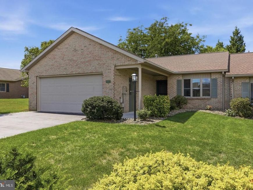 312 Woodvale Drive, Chambersburg, PA 17201 Main Photo