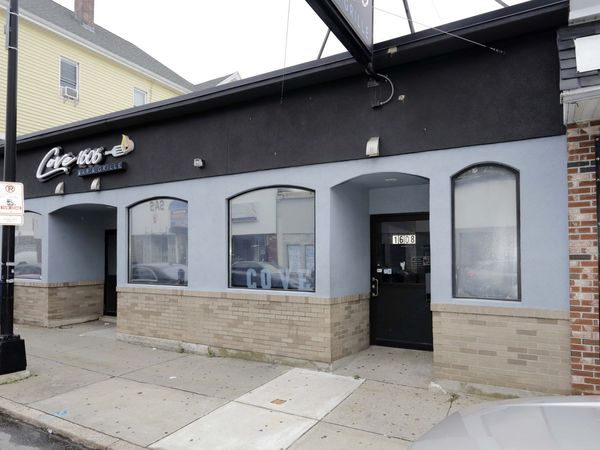 1608 Acushnet Ave, New Bedford, MA 02746