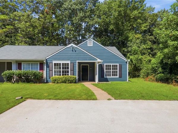 5137 Hill Farm Drive NE, Woodstock, GA 30188