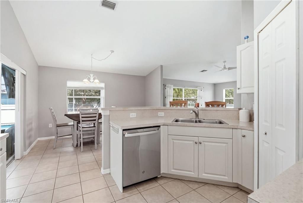 413 NW 17th Pl, Cape Coral, FL 33993 Photo