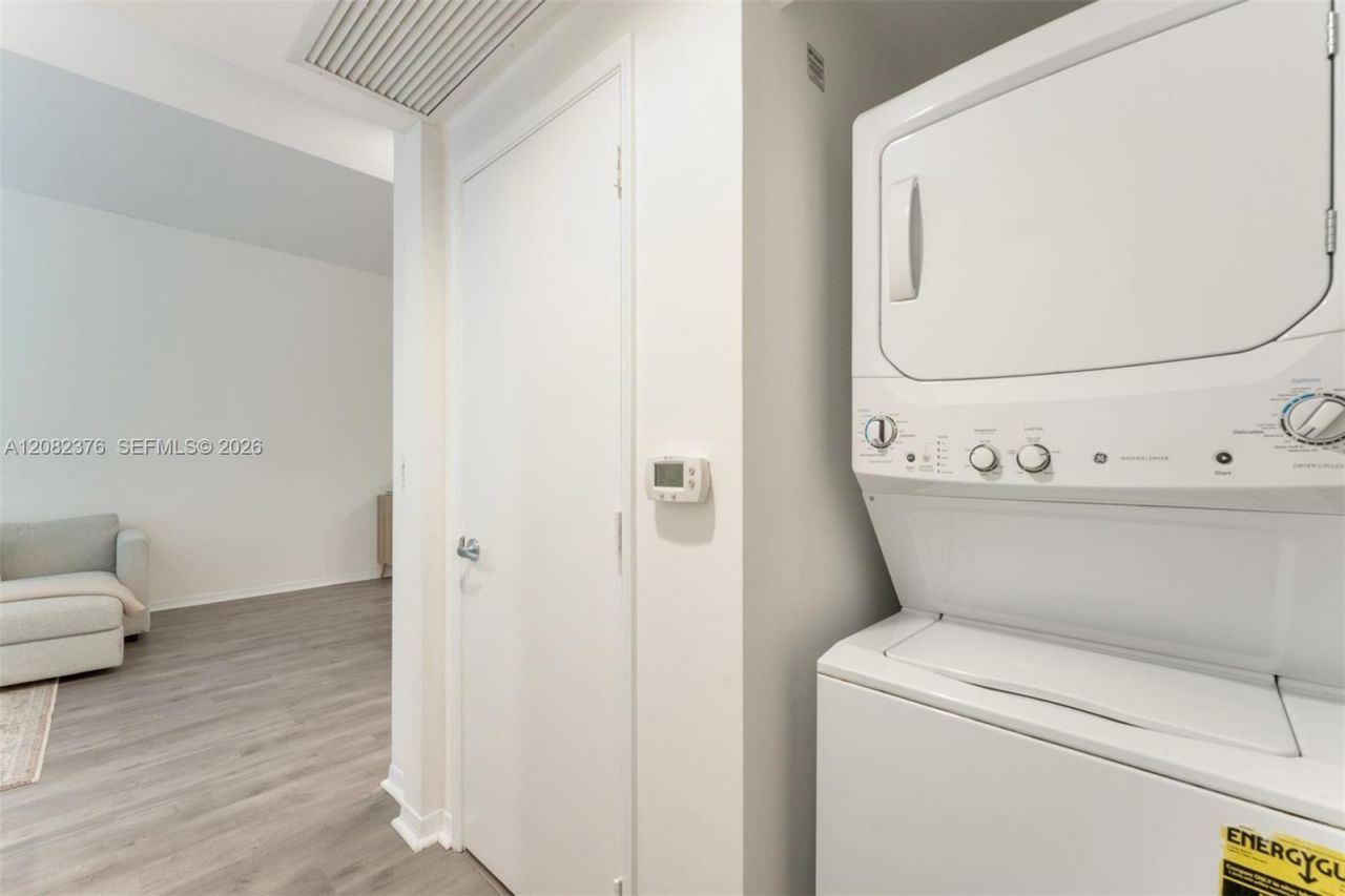 951 Brickell Ave, Unit 201, Miami, FL 33131 Photo