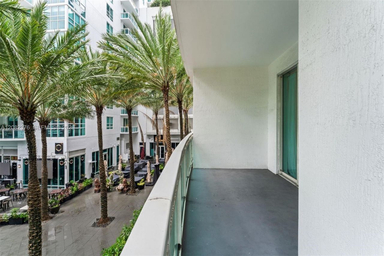 951 Brickell Ave, Unit 201, Miami, FL 33131 Photo