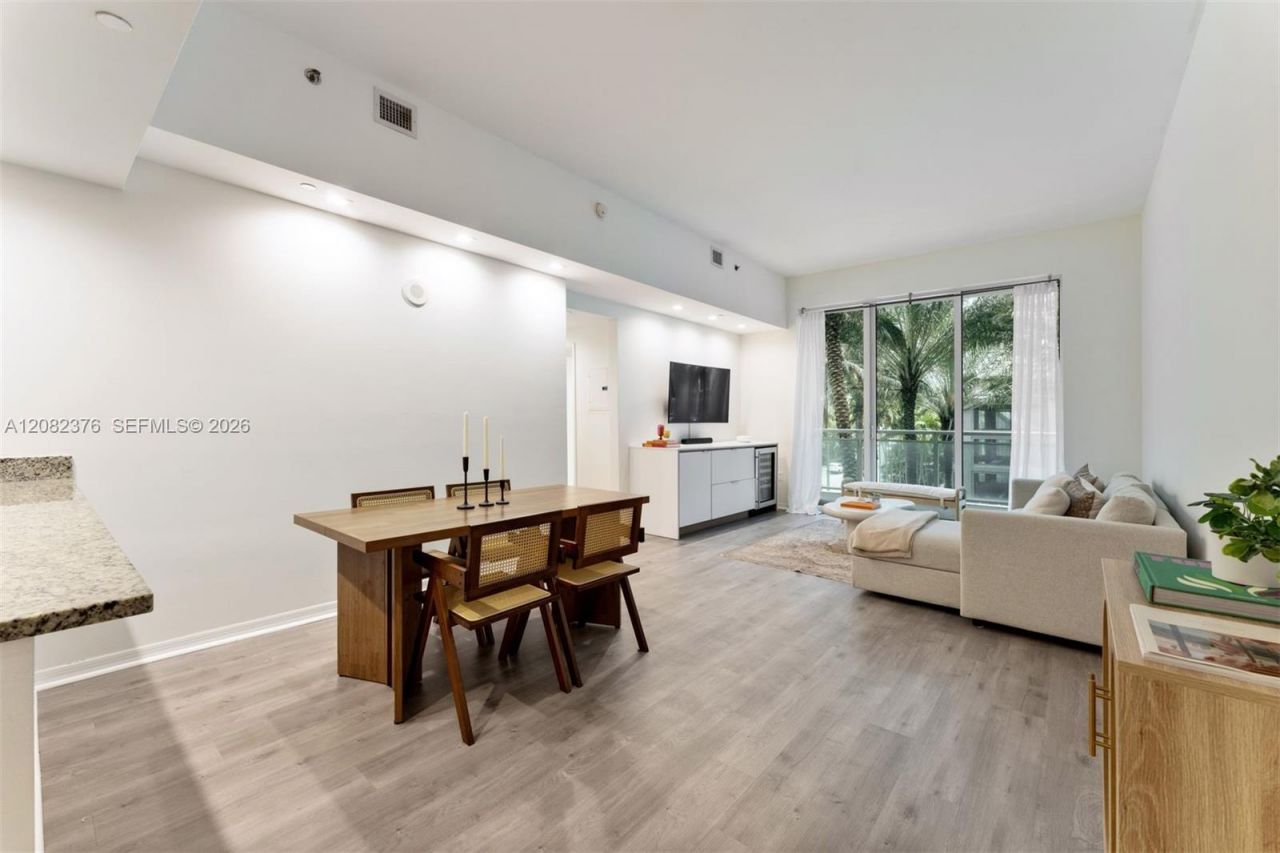951 Brickell Ave, Unit 201, Miami, FL 33131 Photo