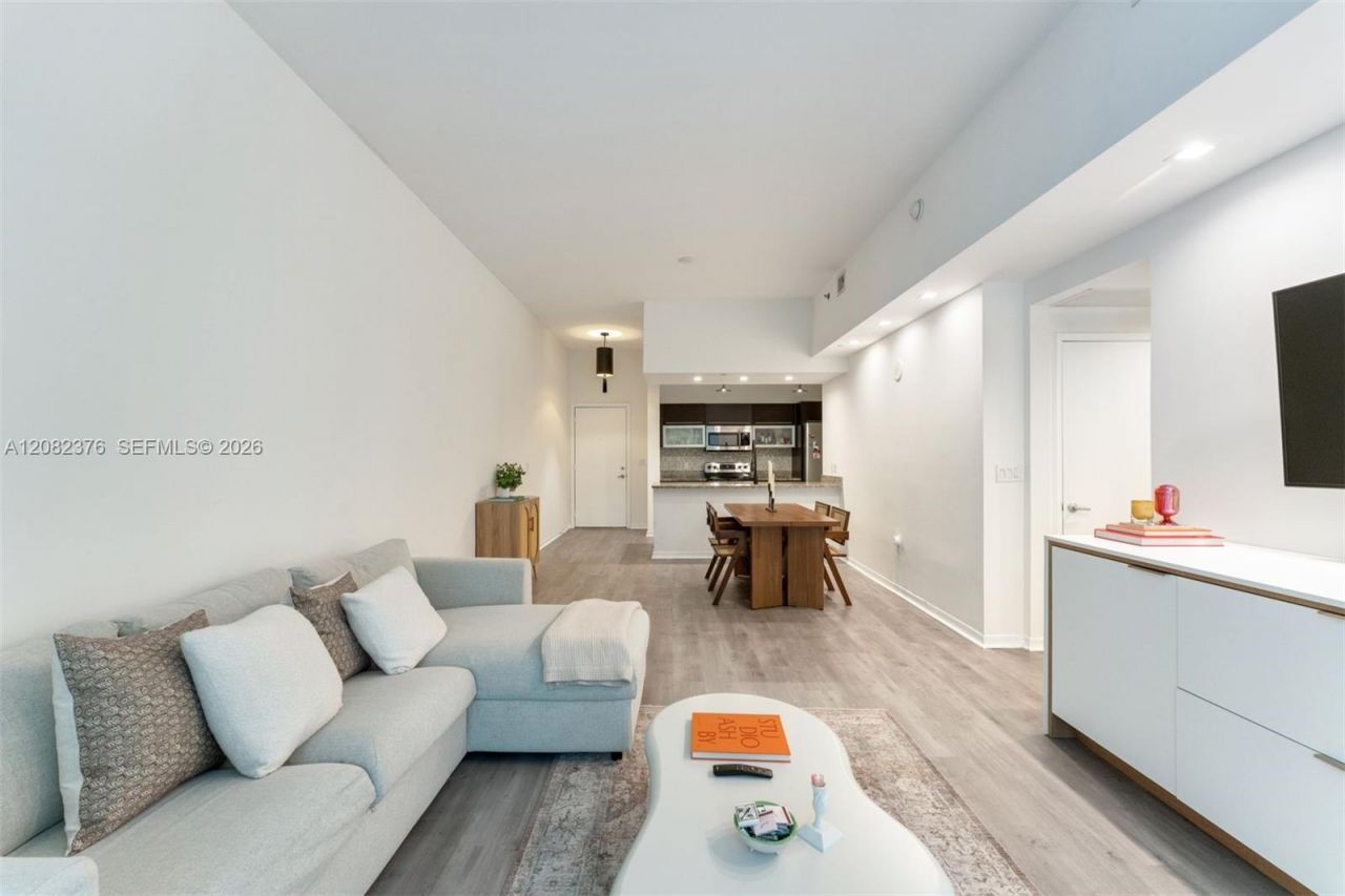 951 Brickell Ave, Unit 201, Miami, FL 33131 Photo