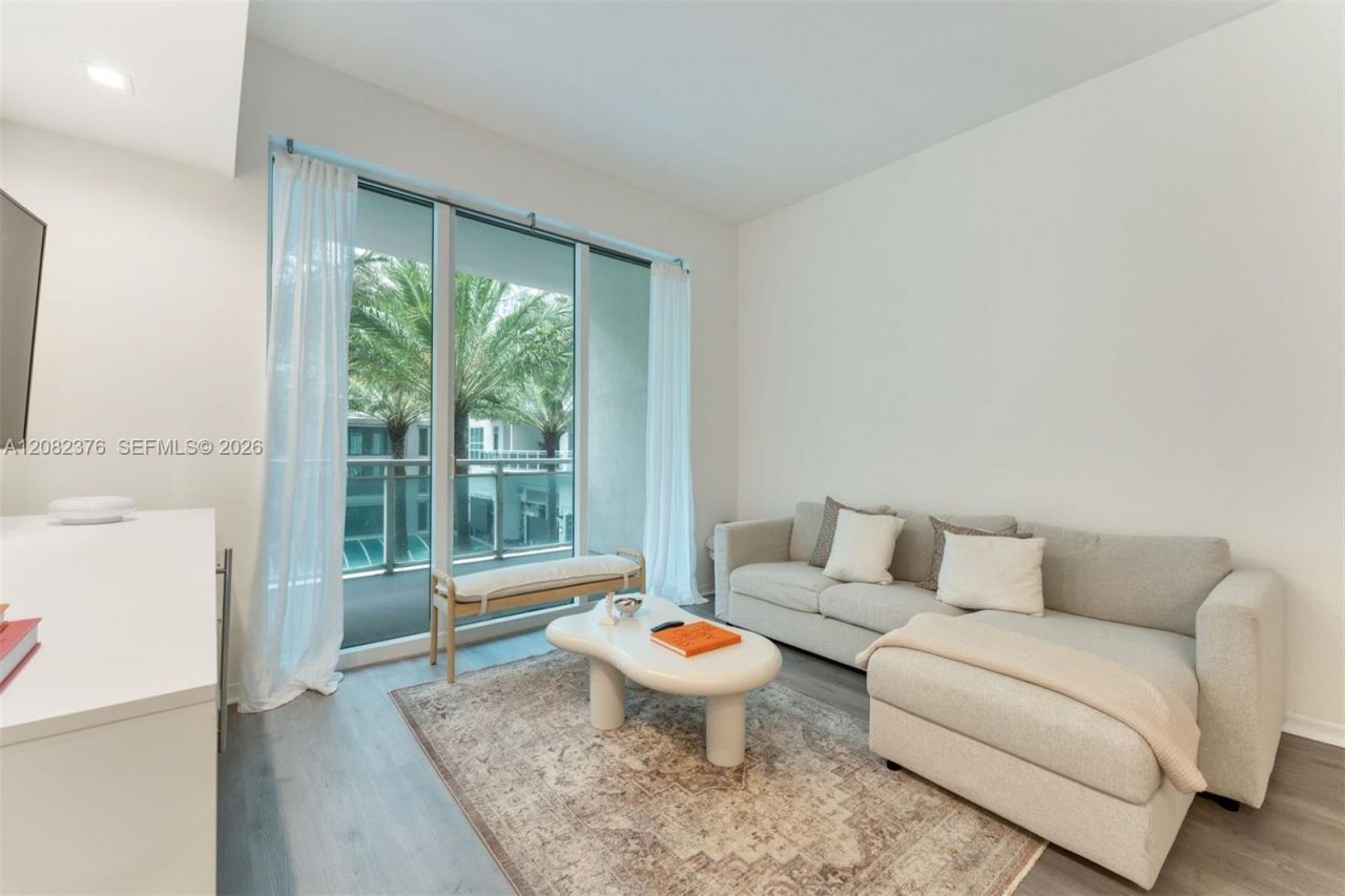 951 Brickell Ave, Unit 201, Miami, FL 33131 Photo