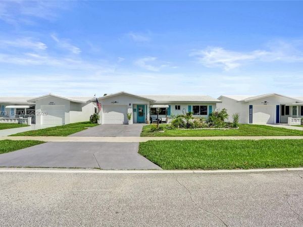 2083 SW 13th Ave , Boynton Beach, FL 33426