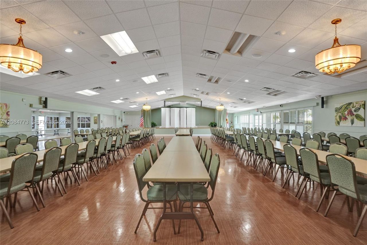 2083 SW 13th Ave, Boynton Beach, FL 33426 Photo