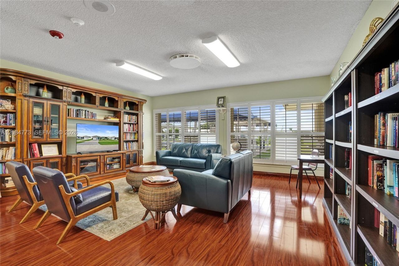 2083 SW 13th Ave, Boynton Beach, FL 33426 Photo