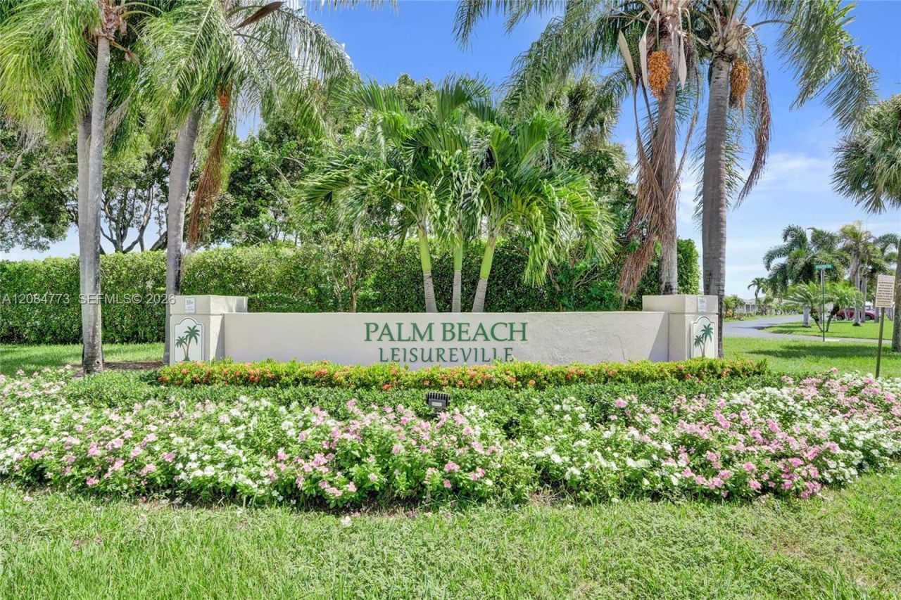 2083 SW 13th Ave, Boynton Beach, FL 33426 Photo