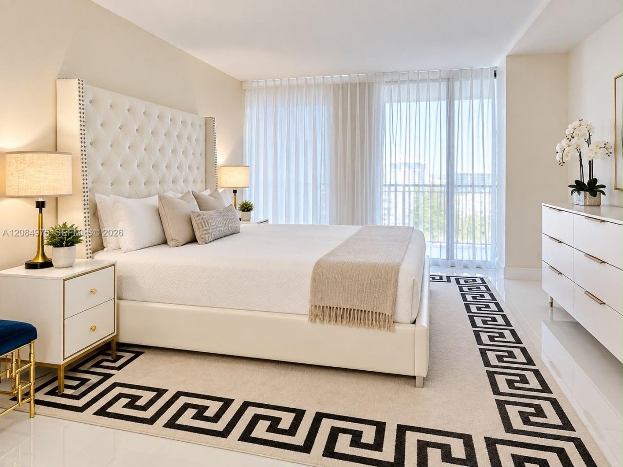 600 Parkview Dr, Unit 1018, Hallandale Beach, FL 33009 Photo