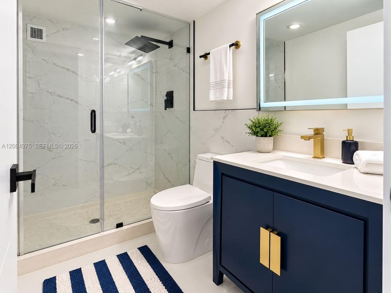 600 Parkview Dr, Unit 1018, Hallandale Beach, FL 33009 Photo