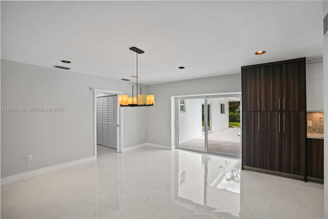 15305 SW 78th Ct, Palmetto Bay, FL 33157 Photo