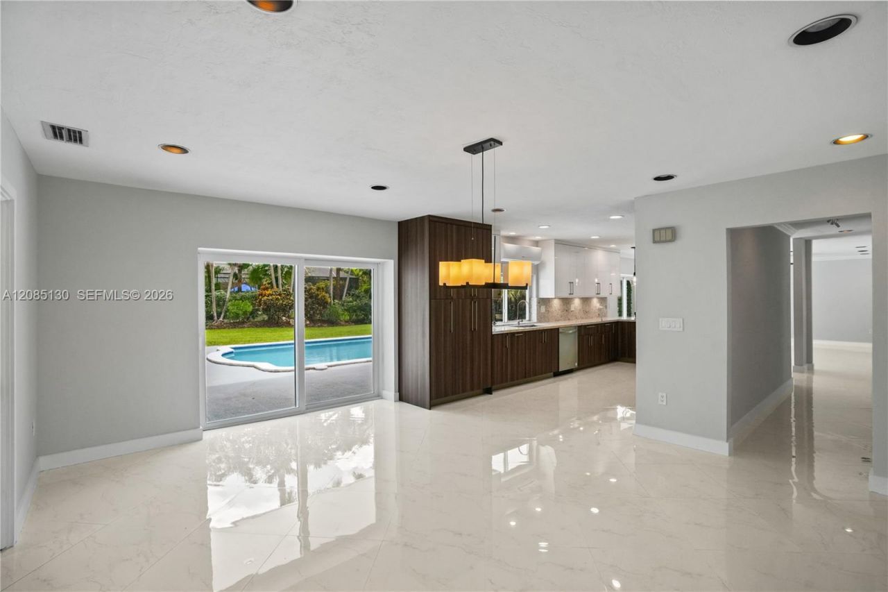 15305 SW 78th Ct, Palmetto Bay, FL 33157 Photo