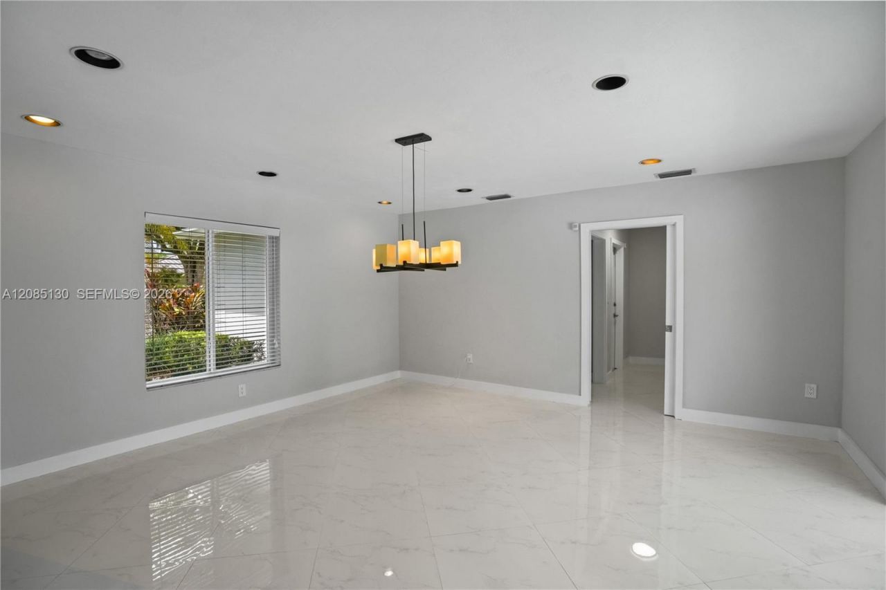 15305 SW 78th Ct, Palmetto Bay, FL 33157 Photo