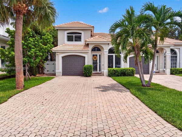 2221 NE 33rd Ave, Unit 2221, Fort Lauderdale, FL 33305