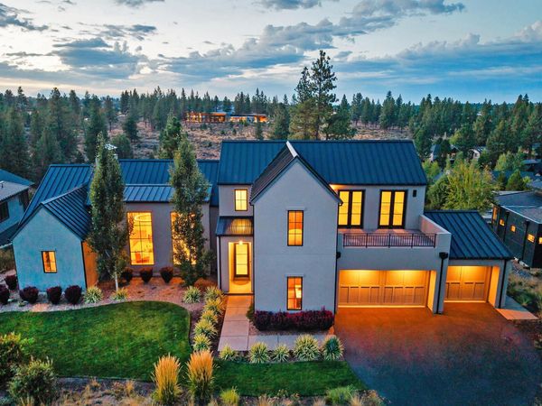 61901 Hosmer Lake Drive, Bend, OR 97702