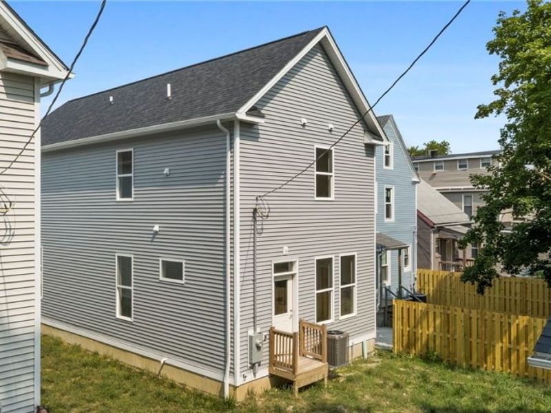 2311 E 100th Street, Cleveland, OH 44106 Photo 24