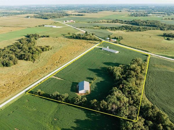 1563 Clayton Avenue, Wayland, IA 52654