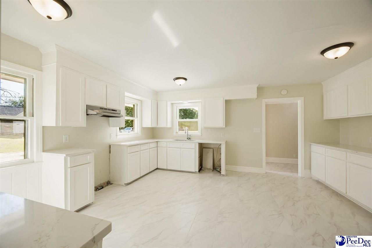 200 Magnolia Street Photo 22